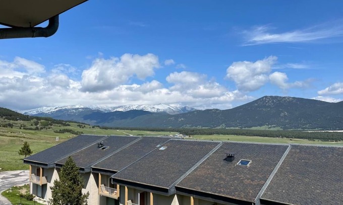 Les Angles Apartment | Les biches du Soula Sleeps 5 -Panoramic view - Close to the slopes