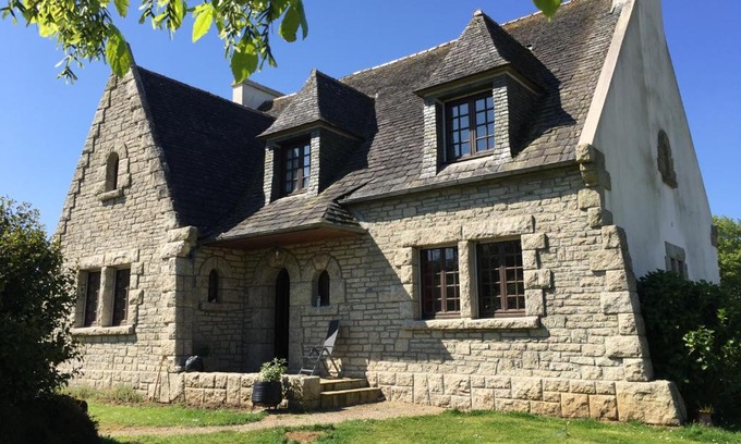Saint-Sauveur Bed & Breakfast | Les Chambres de KERCHELGEN