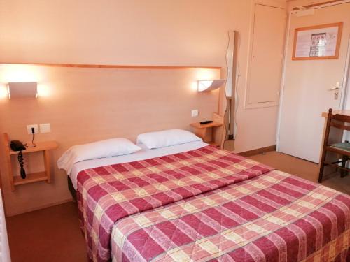 Poligny Hotel | Les Charmilles