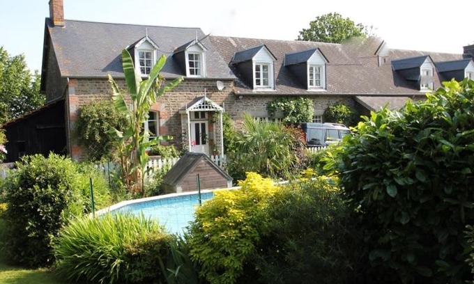 Landivy House | Les Freuberts 24