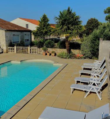 Geay Bed & Breakfast | Les gîtes des Lauriers roses Chambre privée Île d Aix