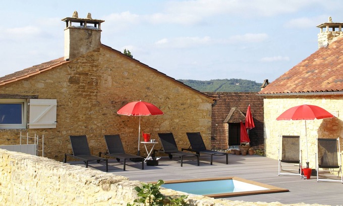 Castelnaud-la-Chapelle Villa | les Granges - Within walking distance of village