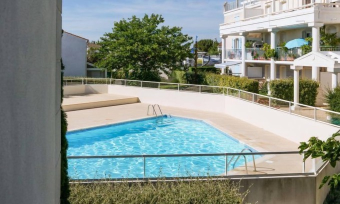 Vaux-sur-Mer Apartment | Les Hautes Folies by Interhome