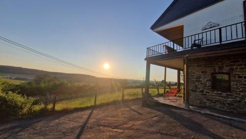 Bievre Bed & Breakfast | Les HerbesFolles de Oizy