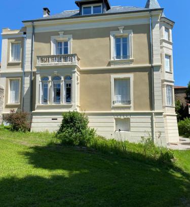 Saint-Didier-en-Velay Bed & Breakfast | Les Marronniers