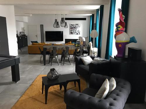 Semur-en-Auxois Apartment | Les remparts