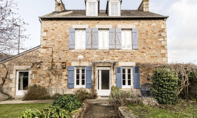 Yffiniac House | Les Roses by Interhome
