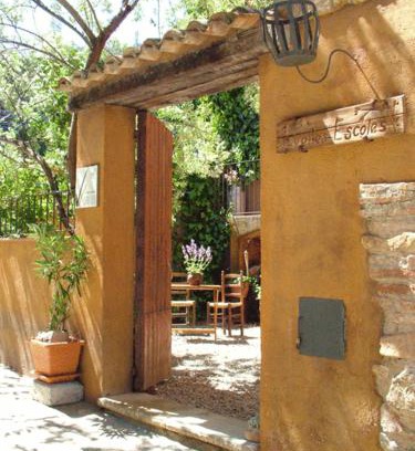 Les Irles House | Les Velles Escoles