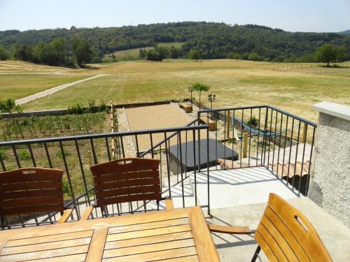 Marchamp House | Les violettes du Bugey