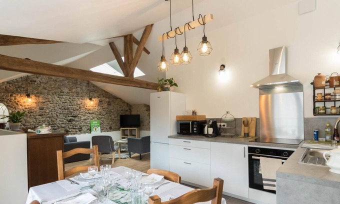 Pointis-Inard House | Les Volets Bleus - POINTIS INARD