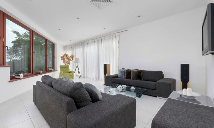 Wiselka Apartment | Lesna 17 | Wiselka | Modern Apartment | Terrace | Holidays by the Sea | Smart TV