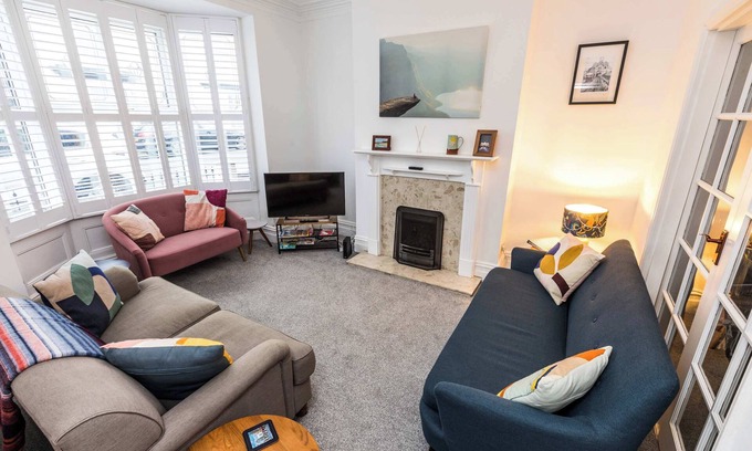Saltburn-by-the-Sea House | LetAway - Yonge's Place, Saltburn