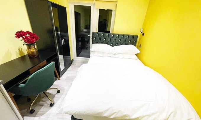 Headstone North Apartment | Letzi private en-suite, North Harrow.