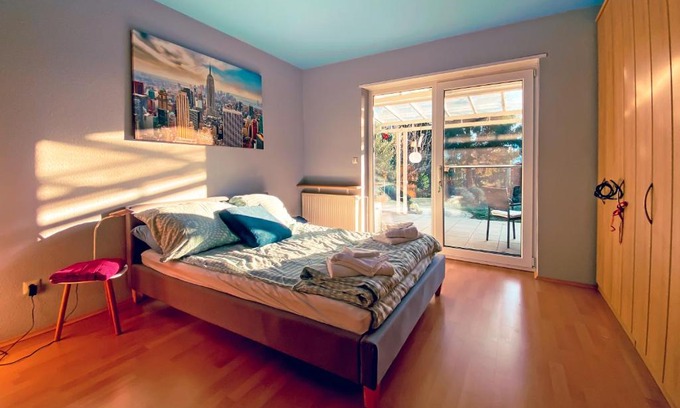 Neustadt-Lachen-Speyerdorf Apartment | LIEBLINGSPLATZ in Neustadt an der Weinstraße