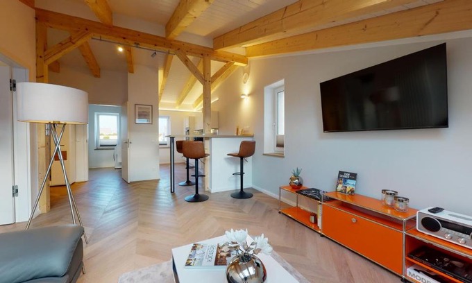 Kropeliner-Tor-Vorstadt Apartment | Lieblingsapartment No.08 mit Blick auf den Rostocker Stadthafen