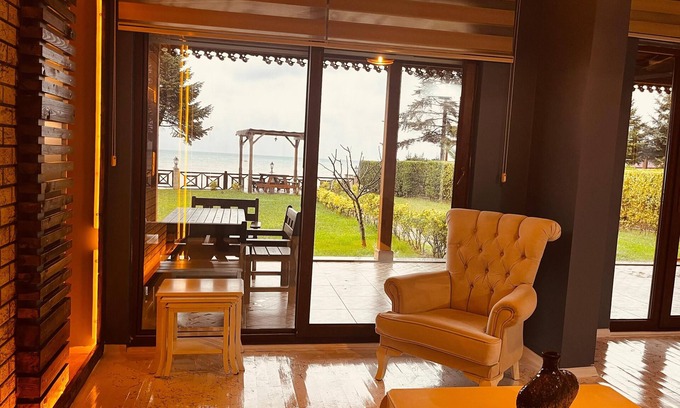 Black Sea Coast Villa | Lifoz Holiday Resort
