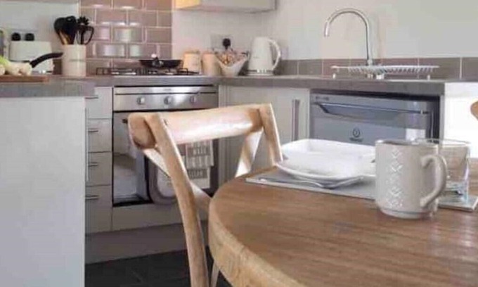 Wheatley Apartment | Light & Cosy flat with parking near A40 and M40 Oxford, Headington
