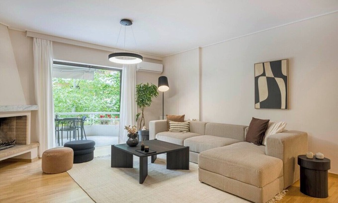 Marousi Apartment | Light-Filled 3BR Apartment in Marousi