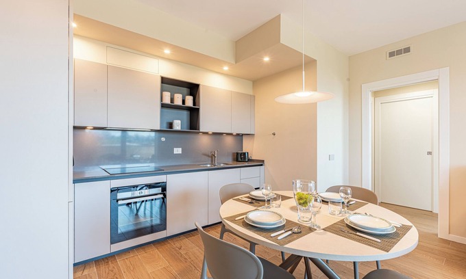 Monza Apartment | Light Garden-Luxury apartment with private parking