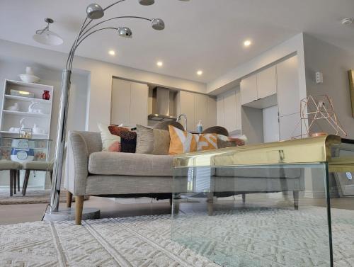 Chapel Hill South Bed & Breakfast | Light House Close to Downtown