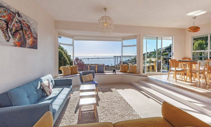 Nelson House | Lighthouse Vista - All-day Sun & Exceptional Sea Views!