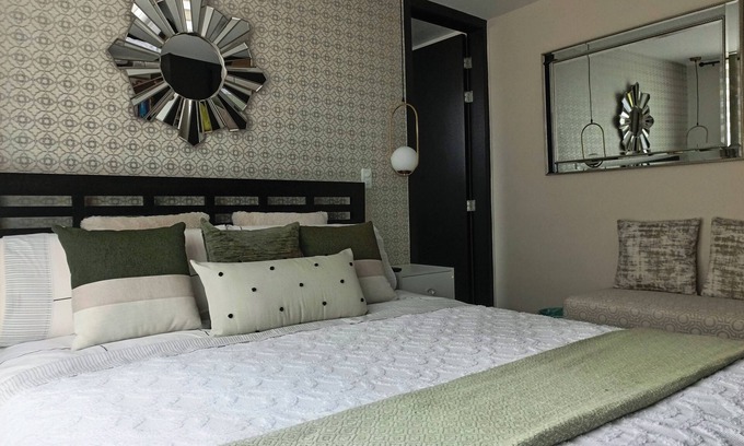 La Mariscal Apartment | LIKE a HOME: Queen&Full Beds + Balcony + Parking - 7thFLOOR
