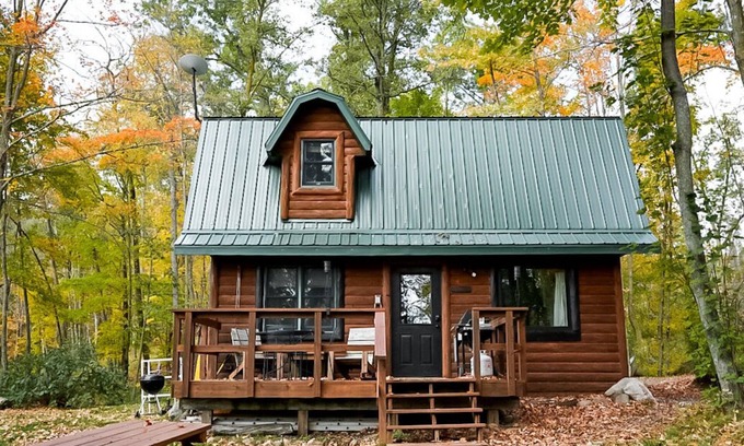 Comstock House | Lil Bear - Secluded/Hot Tub