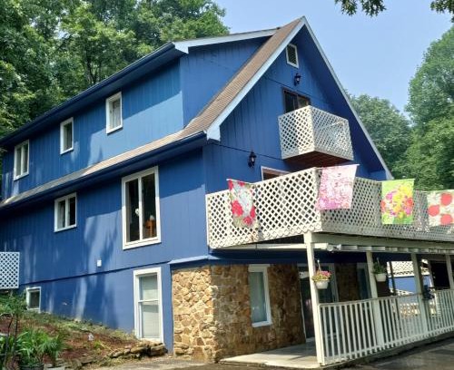 Gnaw Bone Bed & Breakfast | Lil Black Bear Inn