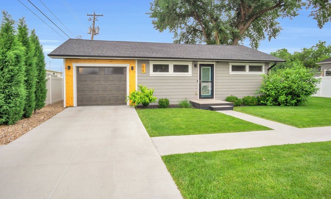 Kearney House | Lil Scandi ~ A Charming 2-bedroom, 2-bathroom Scandinavian designed bungalow