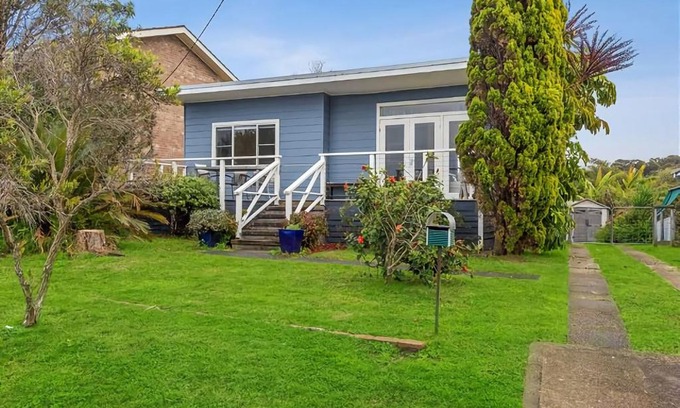 Malua Bay House | Lil Shack by the Sea