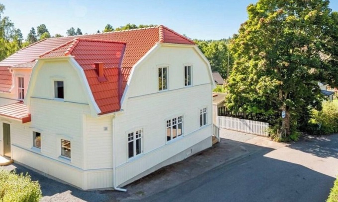 Taberg Villa | Lillberget - Spacious & modern house with a view in the countryside