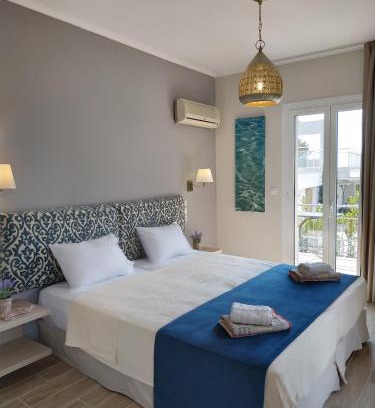 Vouliagmeni Apartment | Lilly Apartments