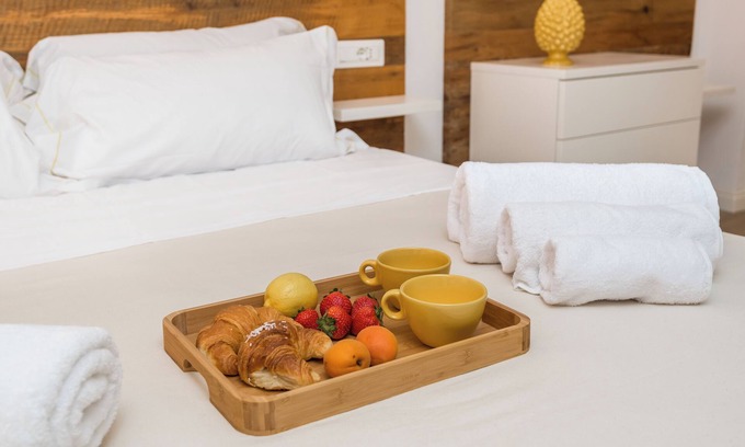 Riomaggiore Apartment | Lily ancient stone mansion dating back to the 1400s