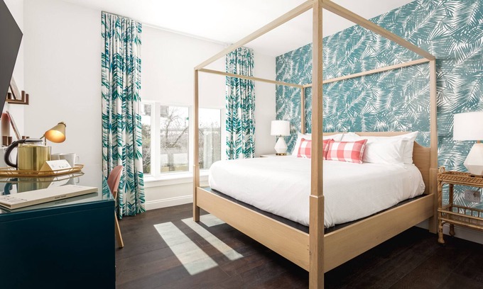Old East Hill Hotel | Lily Hall- A Boutique Hotel