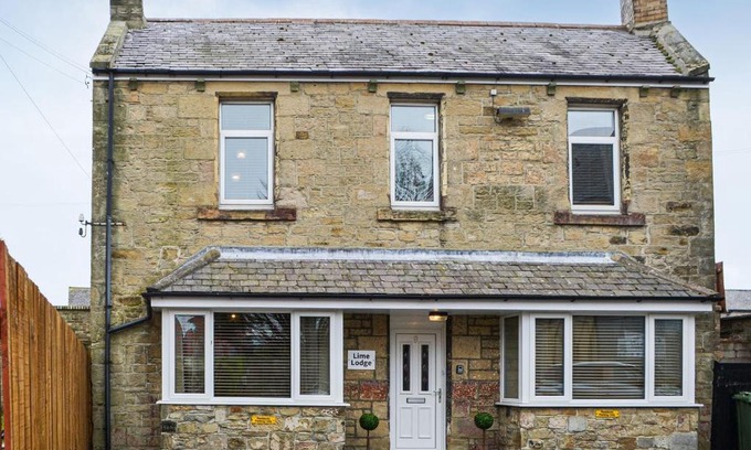 Amble House | Lime Lodge