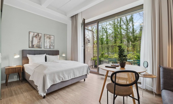 Neuperlach Apartment | Limehome Munich Fritz-Erler Str.