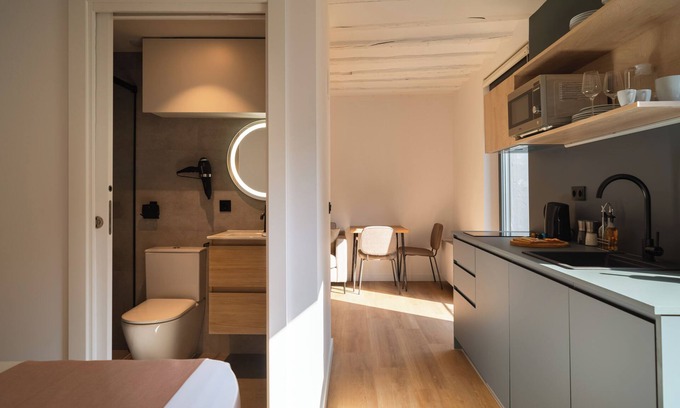 Old Town Apartment | Limehome Pamplona Hilarión Eslava