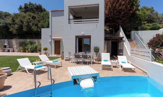 Agia Triada Villa | Linari Villa,a peaceful &cozy 2bdr villa with pool