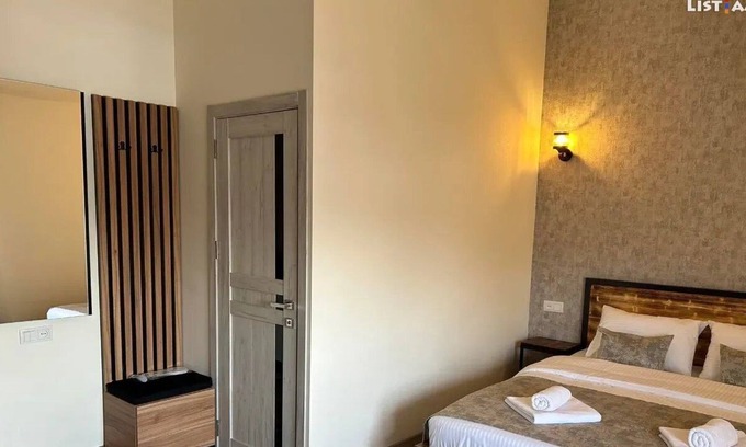 Nor-Nork House | Lincoln Hotel