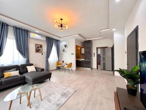 Accra Apartment | Lindsay Apartments - Diamond Block