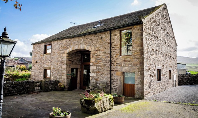Linton-in-Craven Cottage | LINTON LAITHE, pet friendly, character holiday cottage in Threshfield