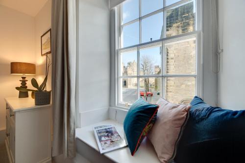 South Charlton Apartment | Lionsgate View - luxury apartment opposite Alnwick Castle