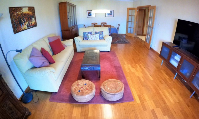 Alges Apartment | Lisbon, 2 bedroom apartment w/balcony in Algés