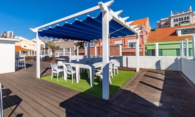 Lisbon Old Town Apartment | Lisbon Terrace Suites Special for Groups up to 19 guests