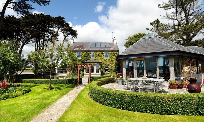 Kilbrittain House | "Lisheen House", Coastal Waterfront 7 Bedrooms