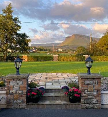 Mullaghnaneane Bed & Breakfast | Lissadell Lodge