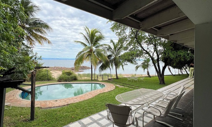 Siavonga House | Little Bali - your beachfront holiday home away from home.