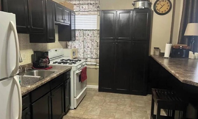Boonville Apartment | Little Boonville Apartment
