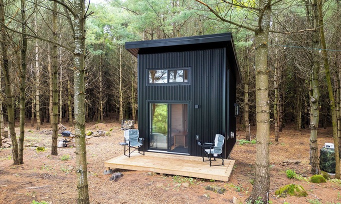 Chatsworth Cabin | Little Cabin in the Pines