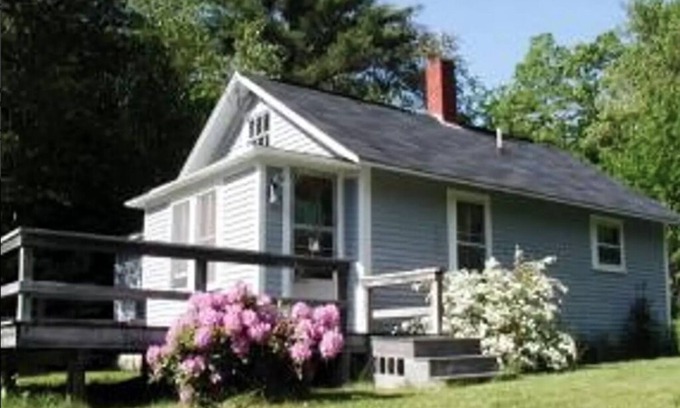 Hall Quarry House | Little House in Somesville, Near Acadia, Sleeps 5